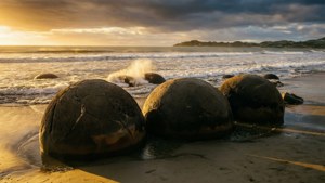 Moeraki Boulders Sunset