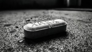 Monochrome Pill
