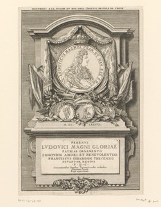 Monument ter ere van Lodewijk XIV in het stadhuis van Troyes