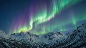 Mountain Aurora