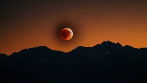 Mountain Eclipse Horizon