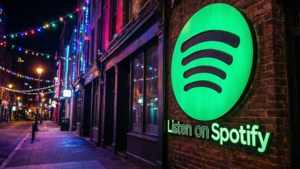 Neon Spotify Sign