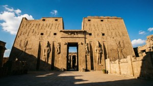 Noon at Luxor Temple
