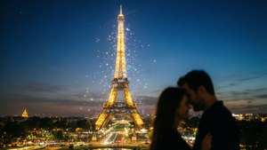 Paris Lights Romance