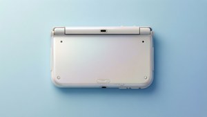 Pearl White Minimalist