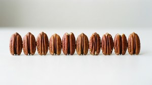 Pecan Minimalist Row
