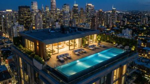 Penthouse Rooftop Pool