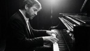 Pianist in the Spotlight