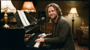 Piano Session Intimate