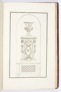 POELE Russe, décoré de Cariatides, et surmonté d’un vase antique