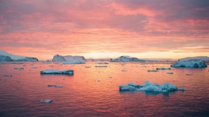 Polar Sunset Glow