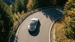 Porsche 911 Mountain Curve