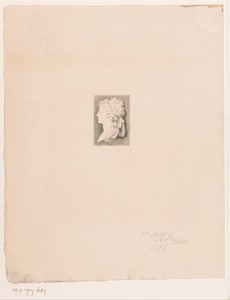 Portret van een onbekende jonge vrouw met lint in het haar