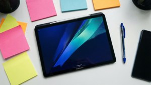 Productivity Desk with Tab S7