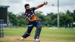 Raina Bowling Action