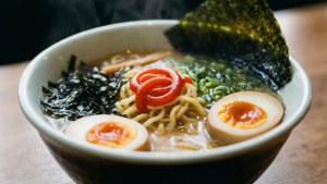Ramen with Sriracha Swirl