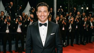 Red Carpet Elegance