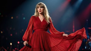 Red Stage Performance