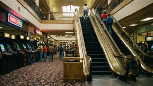 Retro 80s Mall Vibe