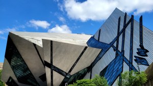 ROM Crystal Facade