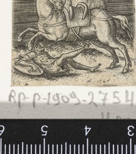 Romeinse ruiter van zijn paard getild