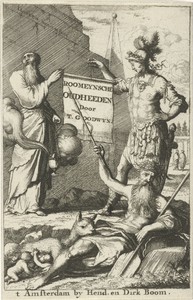 Romeinse soldaat en een priester houden samen een geopende rol vast