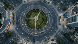 Roundabout Traffic Loop