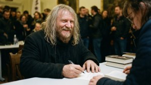 Sapkowski Book Signing