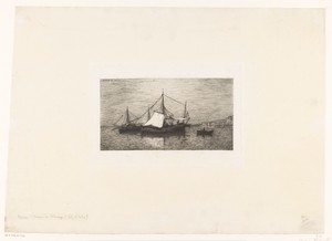 Schepen op zee met kustlijn op de achtergrond