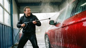 Self-Service Bay Action
