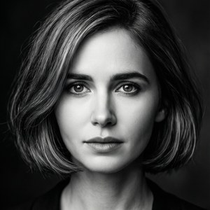 Short Bob Monochrome