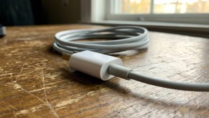 Short Cable on Wood