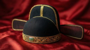 Silk and Gold Scholar Hat