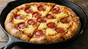 Skillet Pineapple Pepperoni Pizza