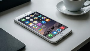 Smartphone Desk Setup