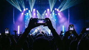 Smartphones at Concert