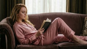 Sophie Turner Morning Read