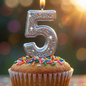 Sparkling Five Candle