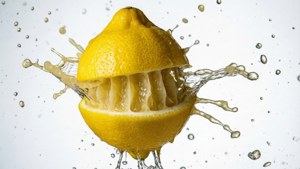 Squeezed Lemon Droplets