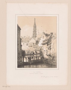 Stadsgezicht in Brussel met toren van het stadhuis