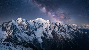 Starry Mountain Range