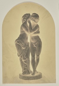 [Statue of a Couple Kissing]