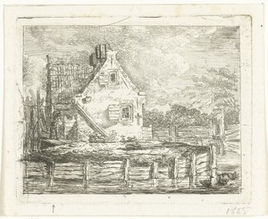 Stenen huis met erf aan het water
