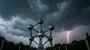 Stormy Atomium