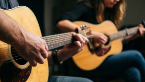 Strumming Hands