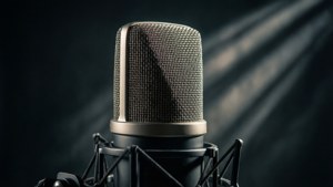 Studio Boom Close-Up