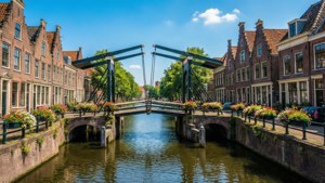 Summer Canal Charm