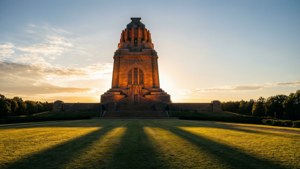 Sunrise at the Monument