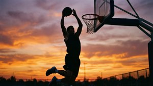 Sunset Dunk Silhouette