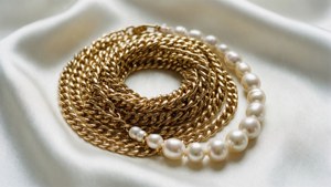 Tangled Gold and Pearls